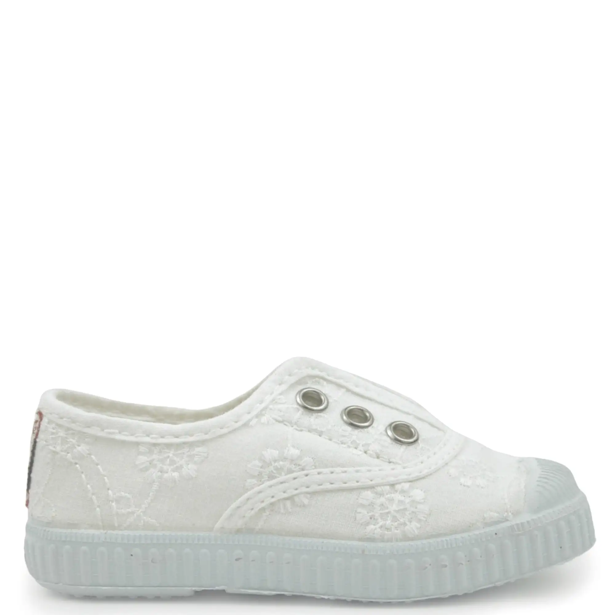 (70998-05) Cienta slip-ons - white flowers