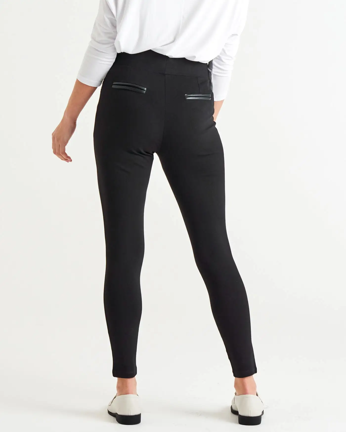 Betty Basics Gwen Ponte Legging - Black