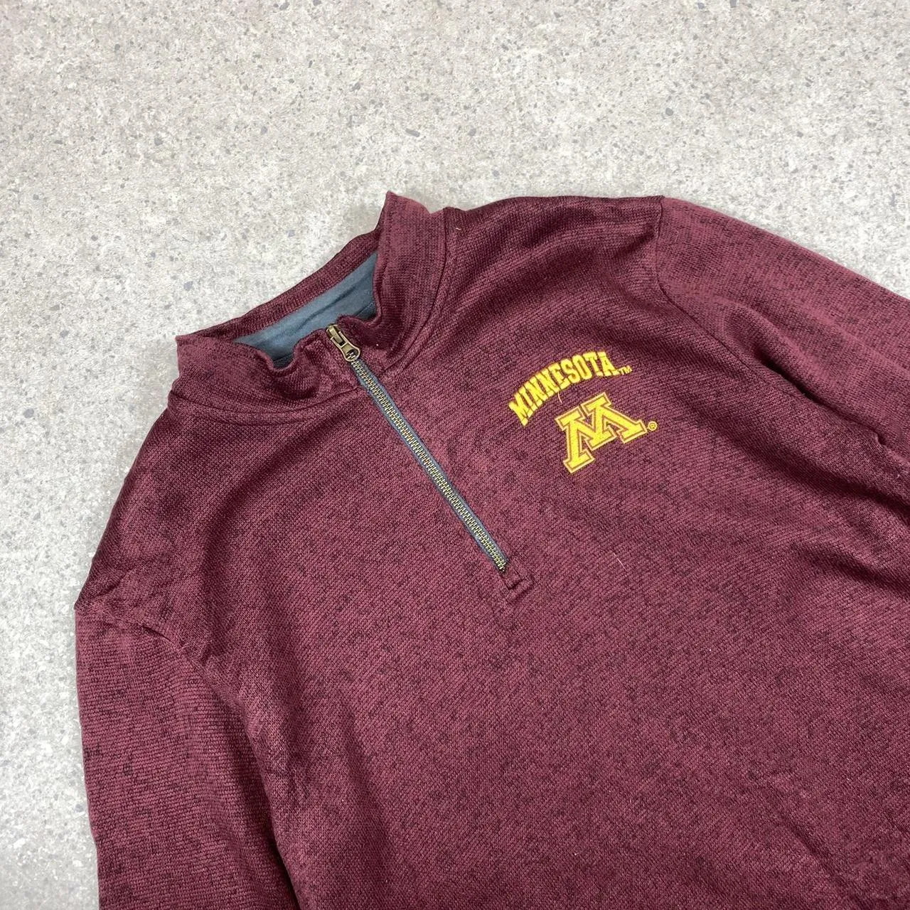 Champion Minnesota fleece medium