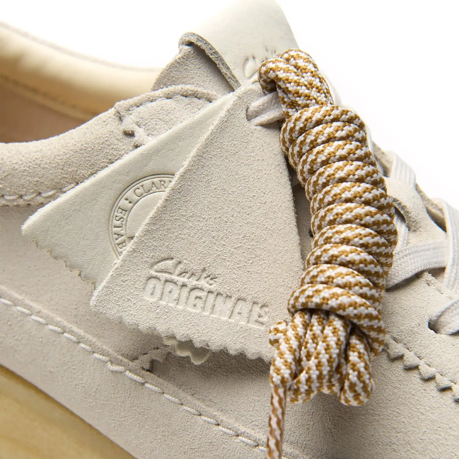 Clarks Originals Wallabee Tor - Off White Suede