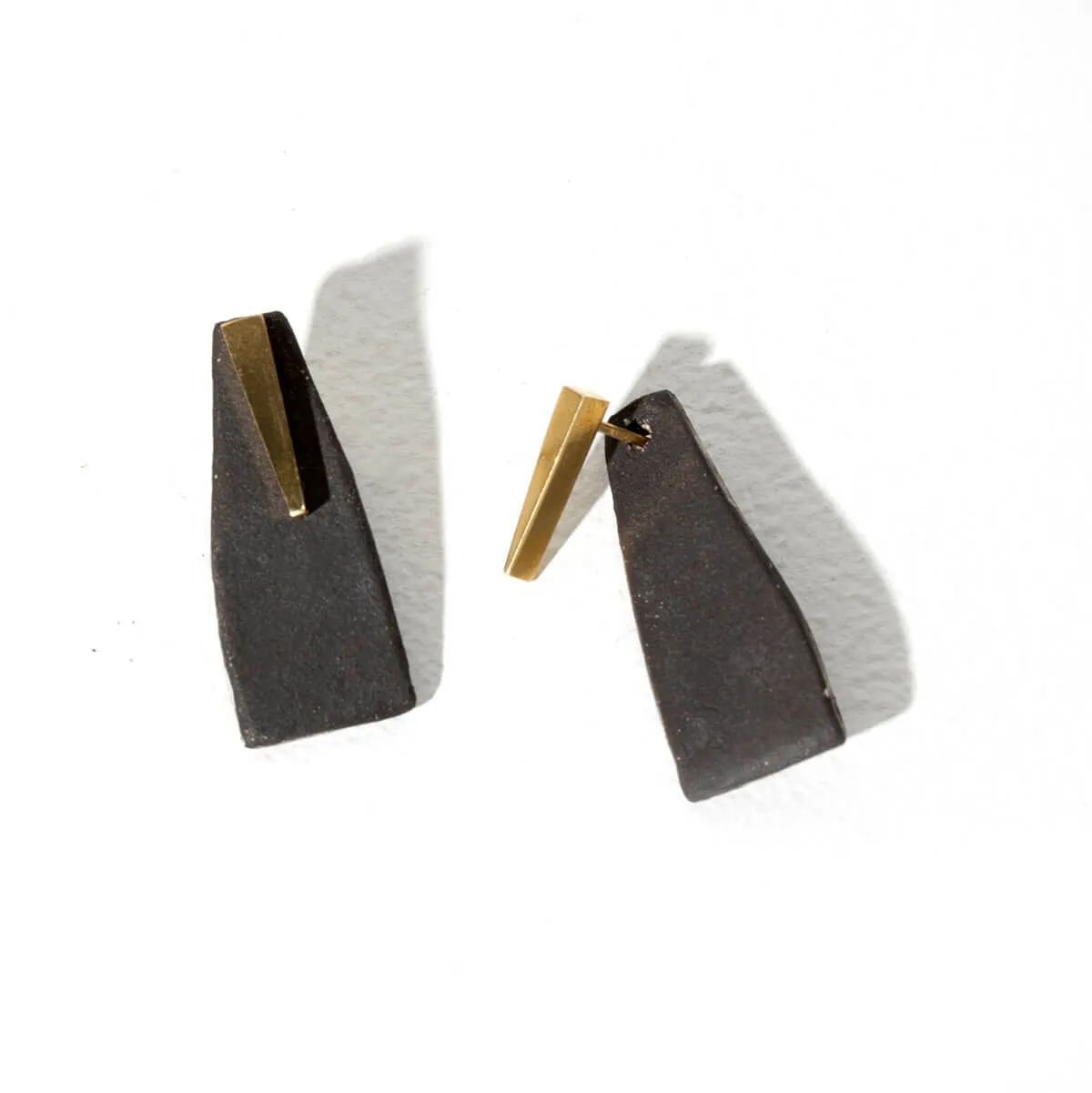 Pillar 2-in-1 Earrings - Charcoal + Brass