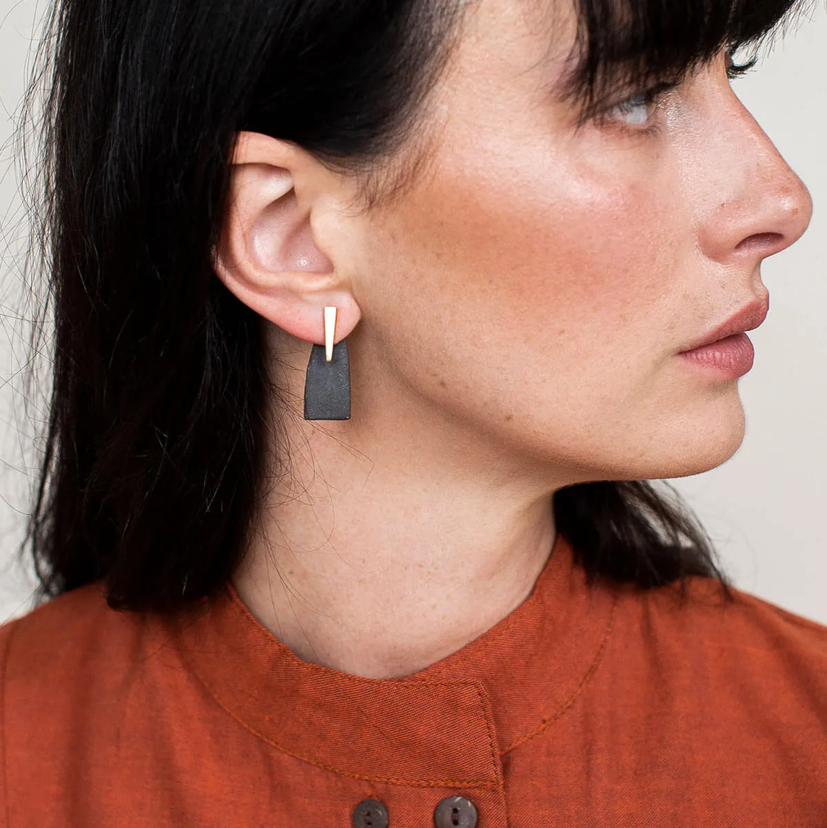 Pillar 2-in-1 Earrings - Charcoal + Brass