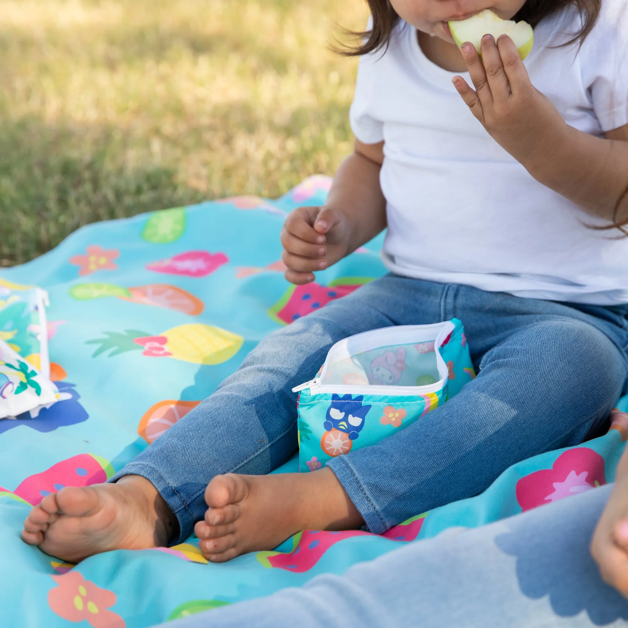 Reversible Roll & Go Blanket, Hello Kitty & Friends Tropical Party