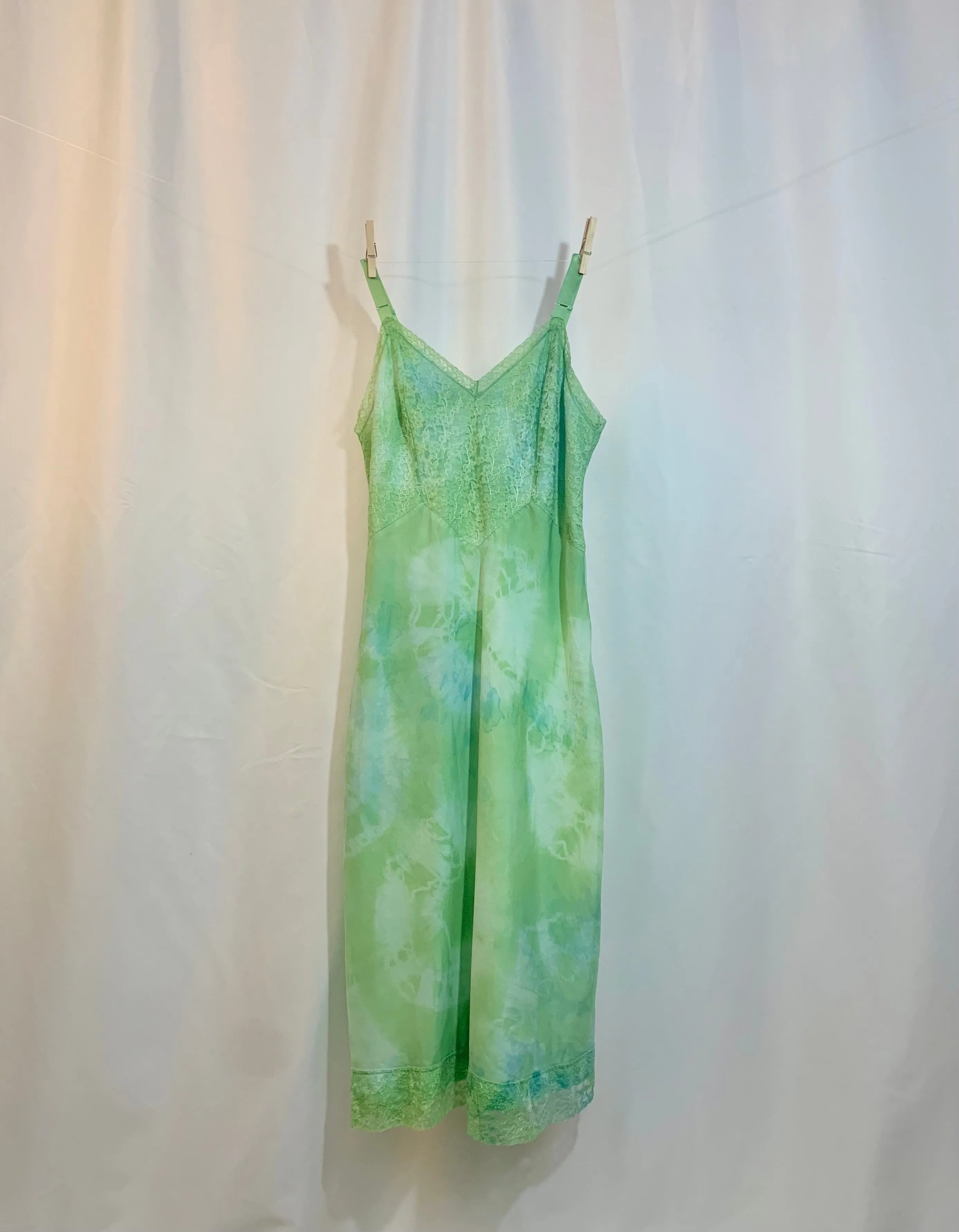 Tie dye lace slip